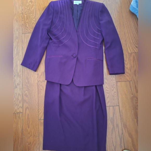 Purple Power Suit Easter - Picture 6 of 16